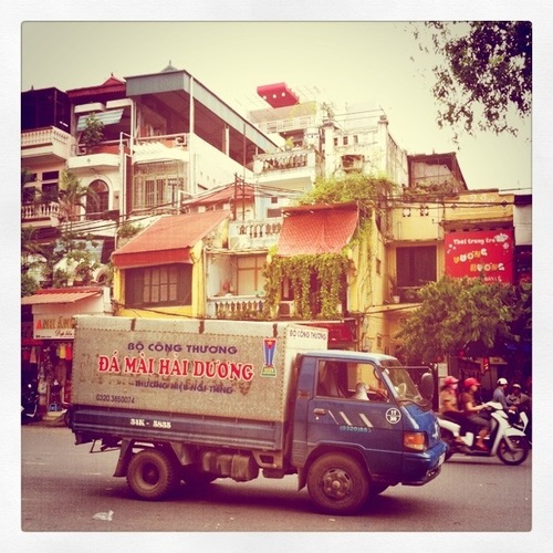 ベトナムひとり旅   花モン族のマーケット